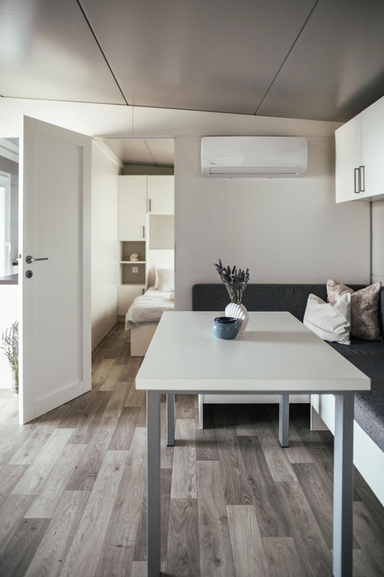 Rasin Mobile Homes Pakoštane Exteriör bild