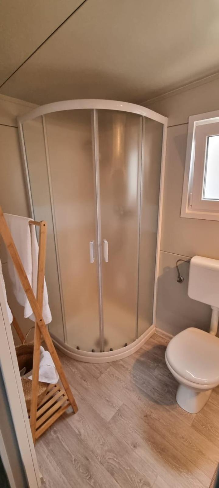 Rasin Mobile Homes Pakoštane Exteriör bild