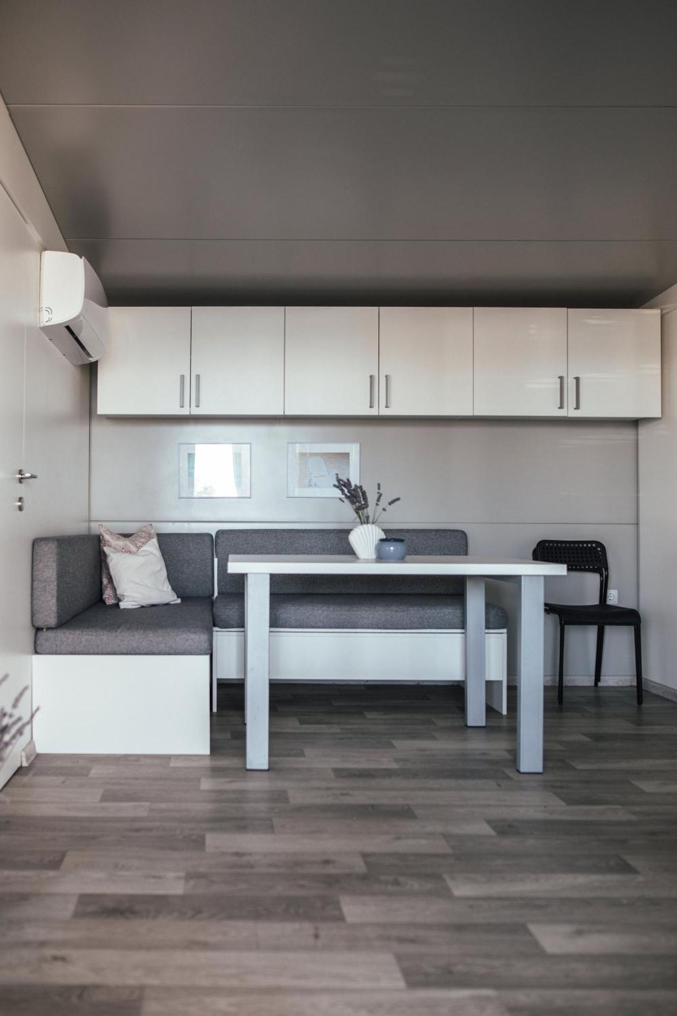 Rasin Mobile Homes Pakoštane Exteriör bild