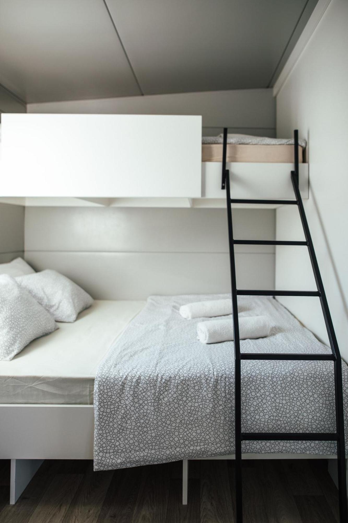 Rasin Mobile Homes Pakoštane Exteriör bild