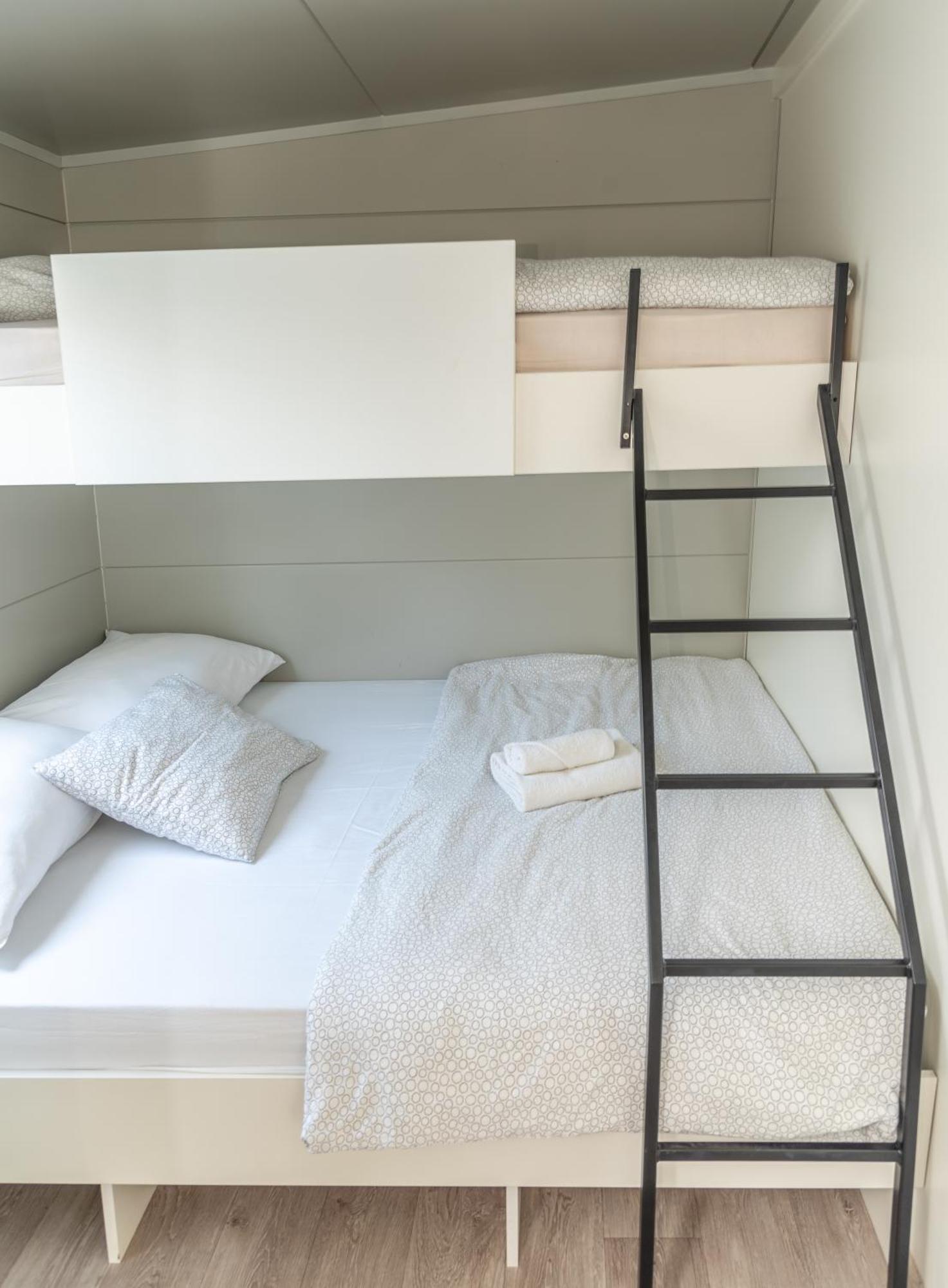 Rasin Mobile Homes Pakoštane Exteriör bild