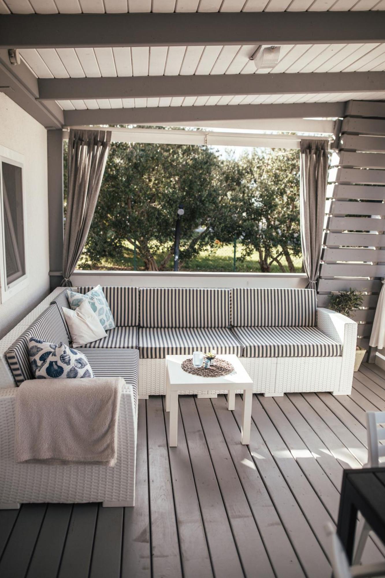 Rasin Mobile Homes Pakoštane Exteriör bild